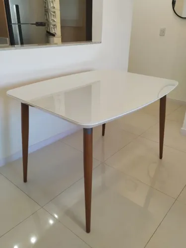 Mesa de Jantar Retangular com Vidro
