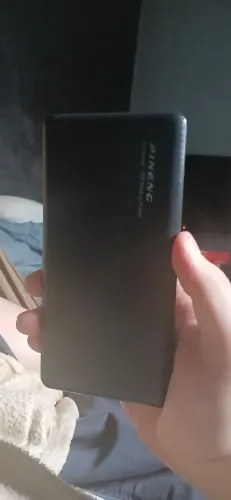 Bateria portatil celular funcionando