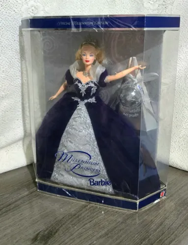 Boneca Barbie Millennium Princess Ano 2000