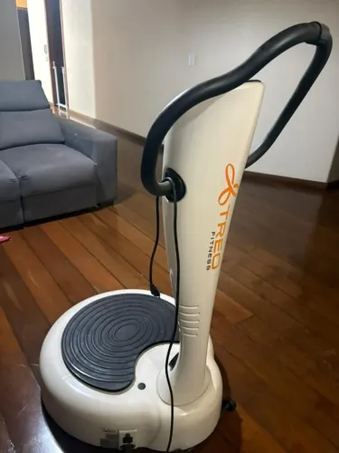 Plataforma vibratória Treo fitness v109