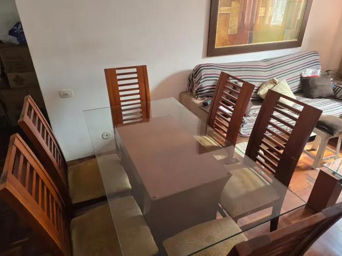 Mesa de jantar vidro e madeira 6 lugares