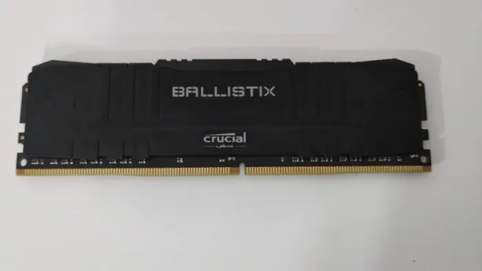 Memória Crucial 8GB DDR4-2666