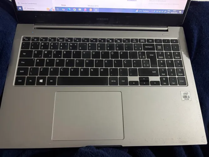 Notebook usado