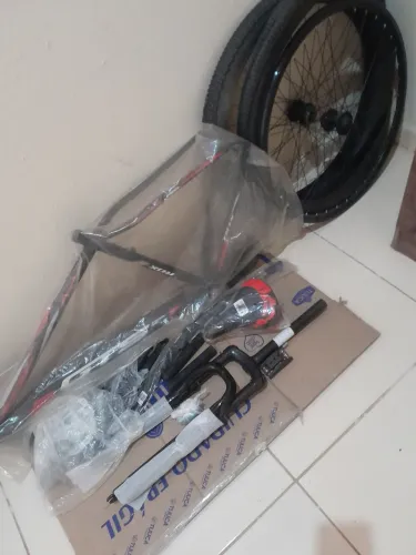 Bike GTS aro 29 com todas as peças pra montar
