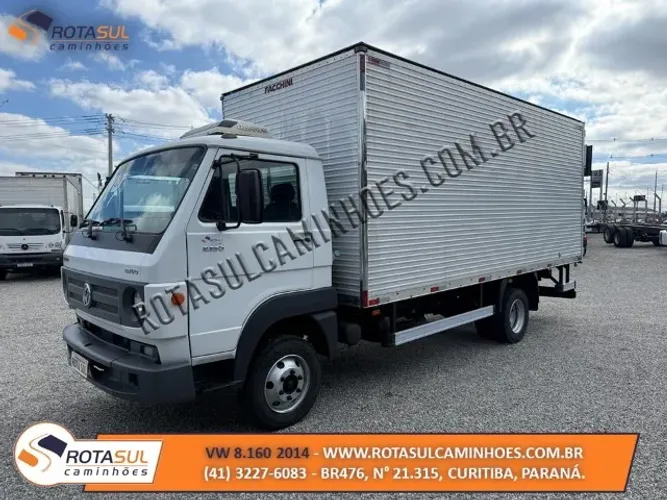 VW 8.160 2014 Baú 5,50m