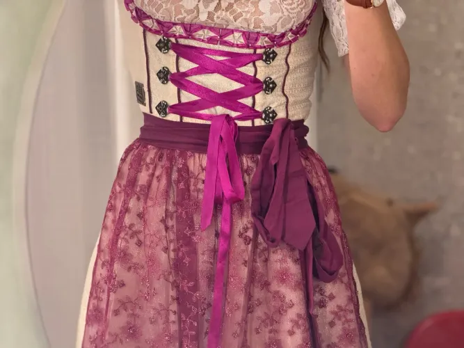 Traje elegante Oktober
