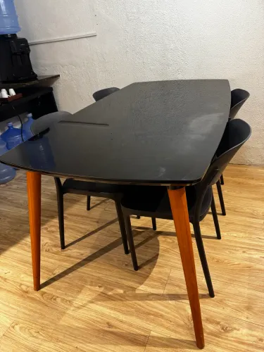 MESA JANTAR 4lugares 1,70 M X 90 PRETO