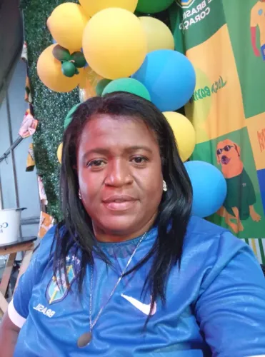 Disponível pra trabalhar de diarista, freelancer em festa e eventos ,colocação de mega