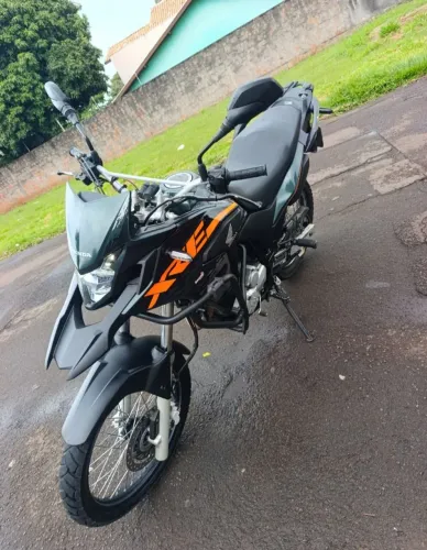 Vendo XRE 300 adventure 2019
