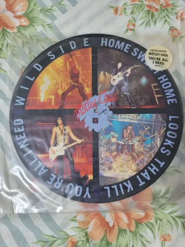 Mötley Crüe - You're All I Need Ediçao Limitada Picture Disc