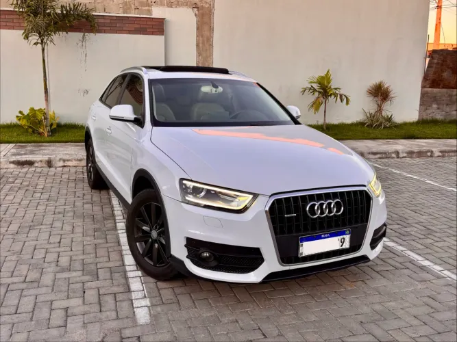 Audi Q3 2.0 TFSI Quat. 211/220cv S-tronic 5P 2013