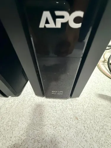 Nobreak APC Back-UPS Pro 1500 + 2 Módulos de Bateria