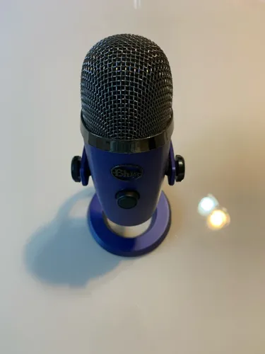 Microfone USB Blue Yeti Nano Azul