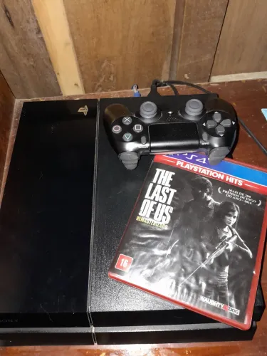 Ps4 500mb semi novo +1 controle original +1 jogo