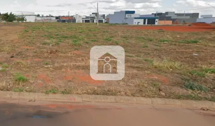 Terreno Padrão em Uberlândia