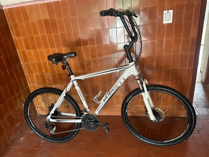 Bicicleta aluminio freios a disco