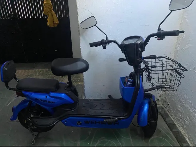 Bicicleta Eletrica 500w Sem Cnh Cesto 2 Pessoas Cor Preto
