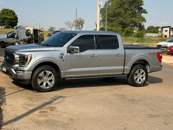 Ford F-150 Platinum 4X4 5.0 V8 2023