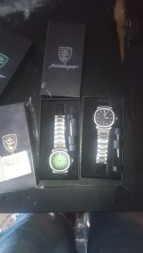 Relógio paedagar acompanha ferramenta para tirar goma da pulseira 