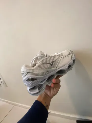 Mizuno Wave Prophecy 8 