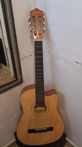 Violão acústico