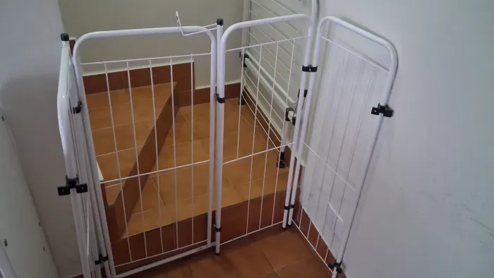 Portão de porta articulado, portão para pet, portão de escada
