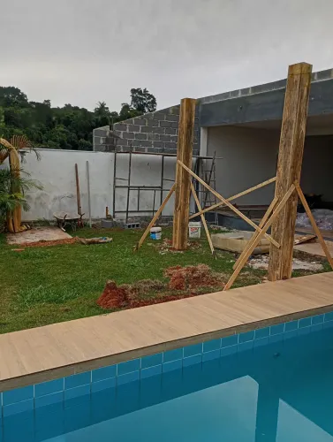 pedreiro disponível