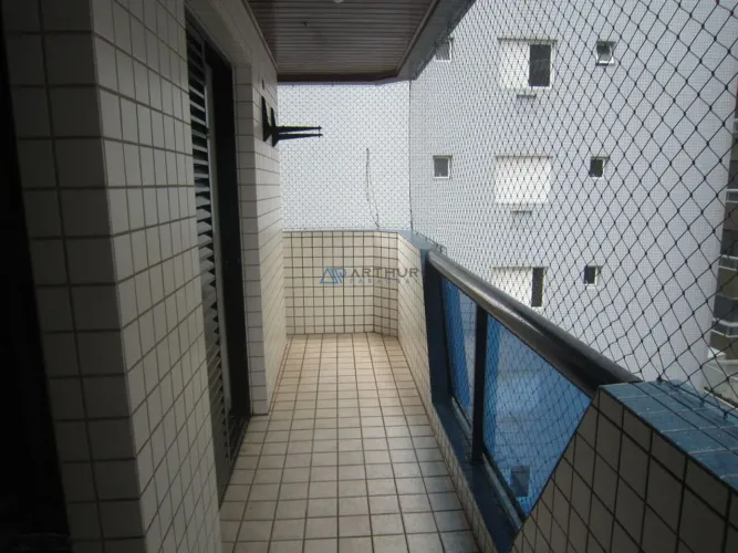 Apartamento 02 dormitórios - Bairro: Guilhermina
