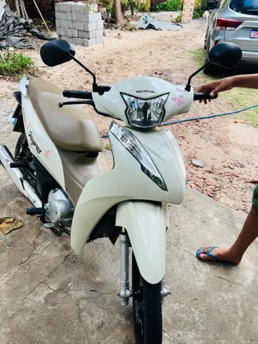 Vendo biz 125 completa