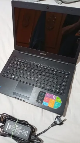 Notebook Positivo Unique S1991 usado, com defeitos