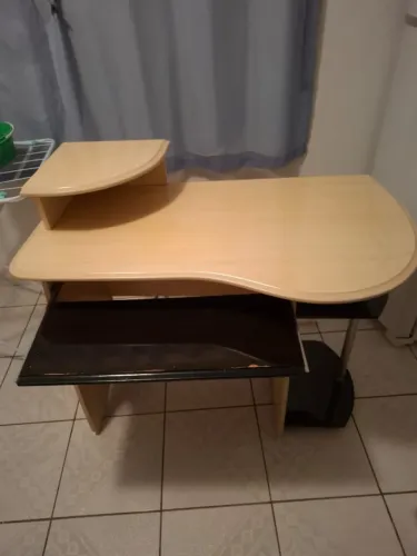 Escrivaninha de PC