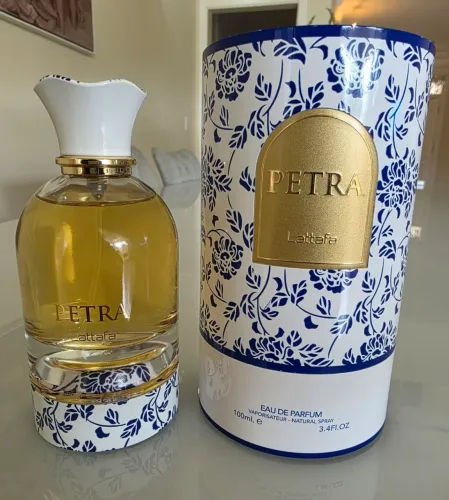 Perfume Petra Lattafa 100ml