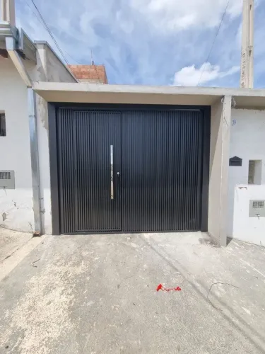 Portão Ripado em Alumínio Preto Moderno - Sob Medida Fortaleza