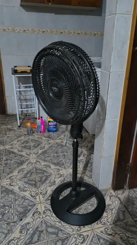 Ventilador de pé