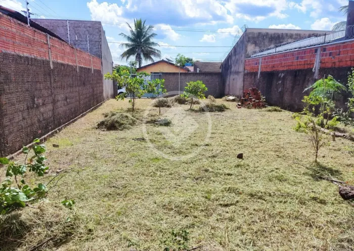 Excelente terreno no bairro Jardim Imperial II, murado, com portão e toda infraestrutura, 