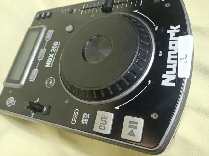 CDJ Numark NDX 200