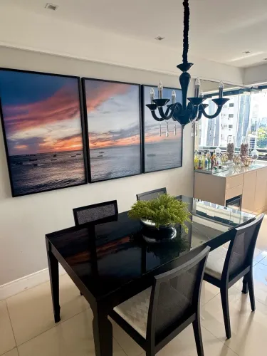 Mesa de Jantar + lustre