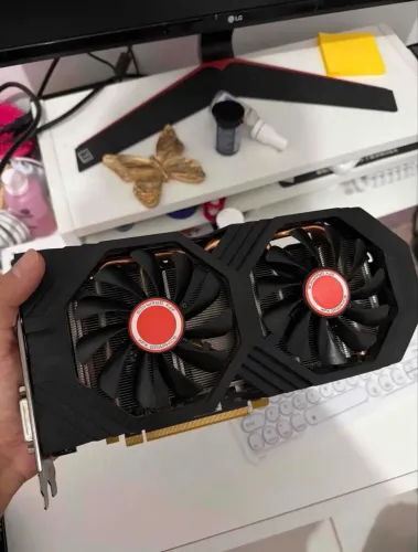 AMD Rx 580 4gb XFX semi nova
