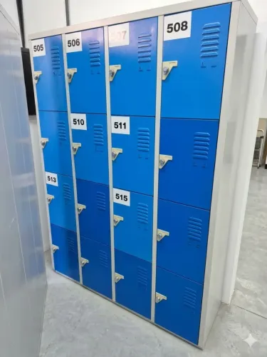 Armário Vestiário  usado 16 portas
