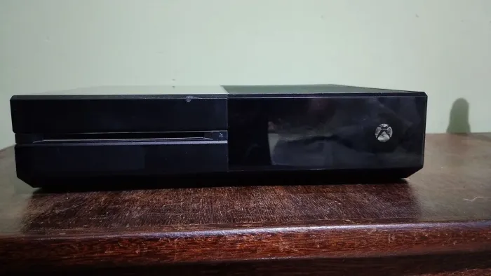Vende-se Xbox one fat