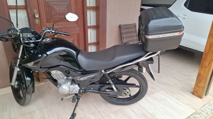 Vendo CG Fan 125 único dono.