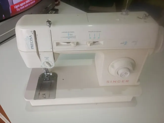 Máquina de costura Singer