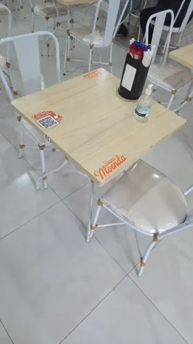 CONJUNTO MESA E CADEIRA PARA BAR E RESTAURANTE
