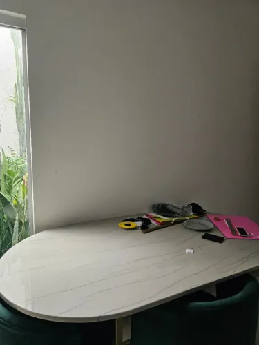 Tampo de mesa em quartzito