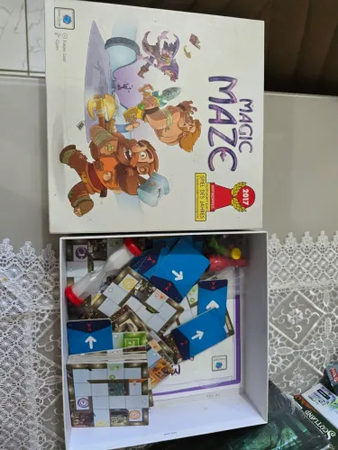 Jogos tde tabuleiro tiny towns