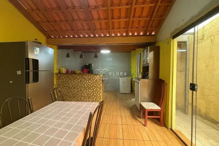 Venda - Casas em Condomínios - 2 dormitórios - Parque Villa Flores - Villa Flora - Sumaré 
