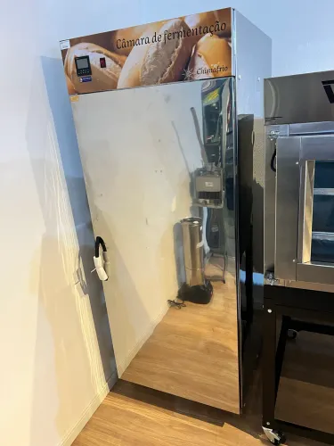 Câmera de fermentação com capacidade 20 assadeiras 58x70 novo