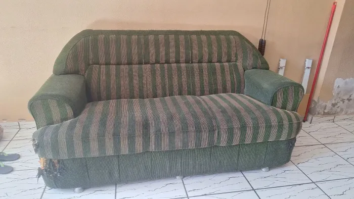 Sofá de dois e três lugares por 300