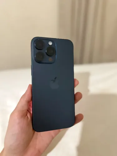 iPhone 15 pro max 256 gb em perfeito estado de conservação 