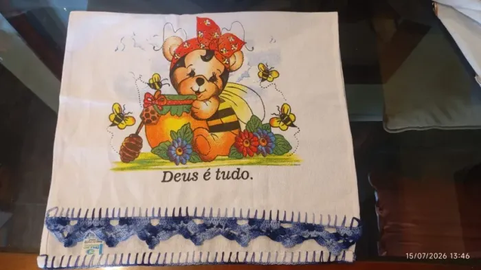 Pano de Prato decorado com Croche